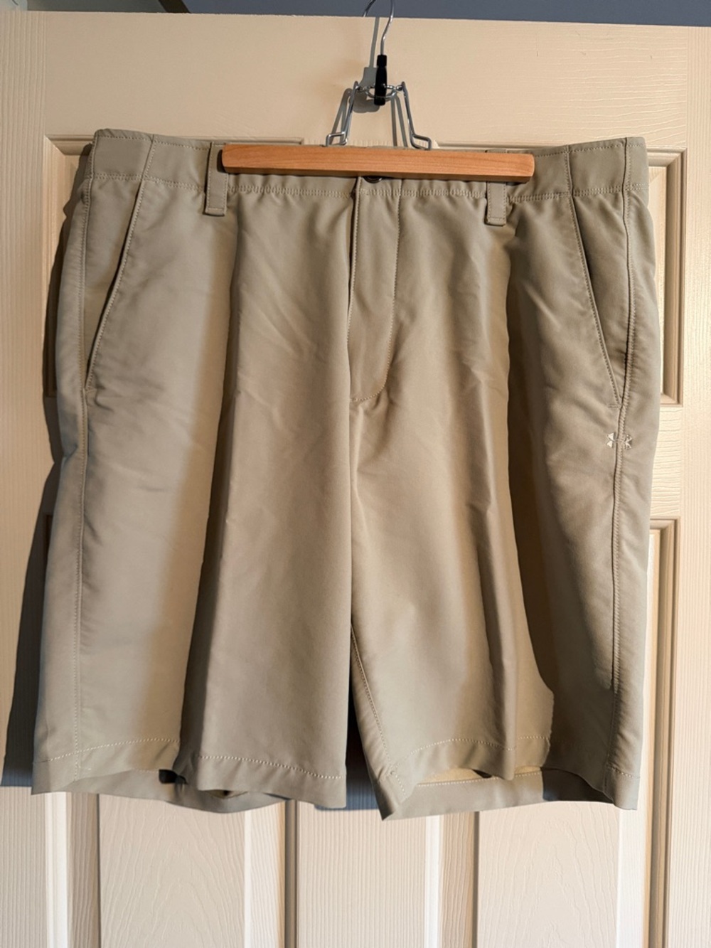 Under Armour Men's Light Khaki Flat-Front Performance Shorts